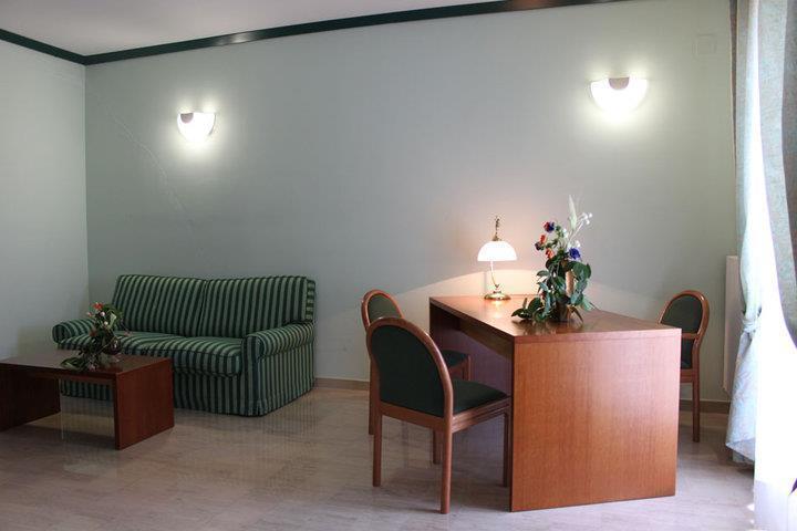 Casa Per Ferie Benedetto XIII 호텔 그라비나인풀리아 객실 사진