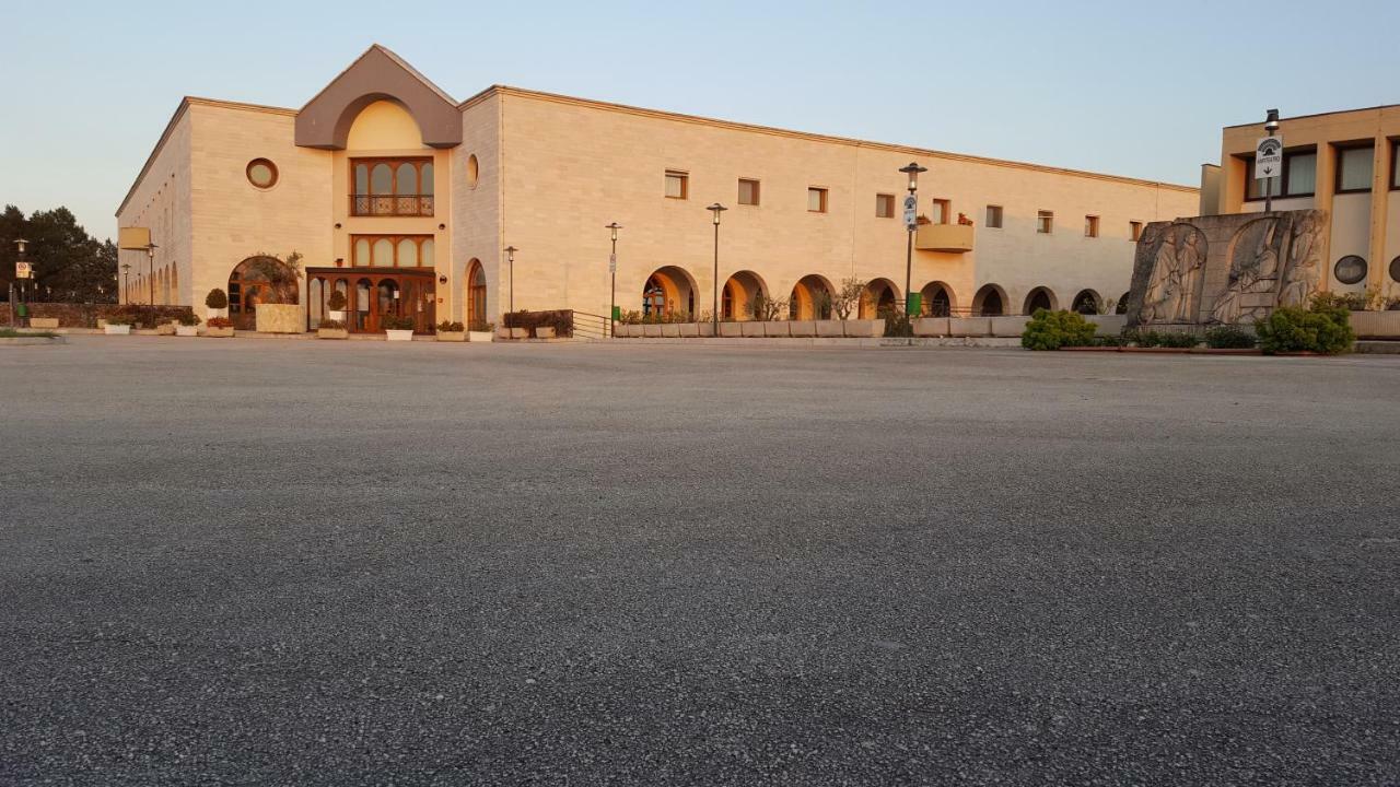 Casa Per Ferie Benedetto XIII 호텔 그라비나인풀리아 외부 사진